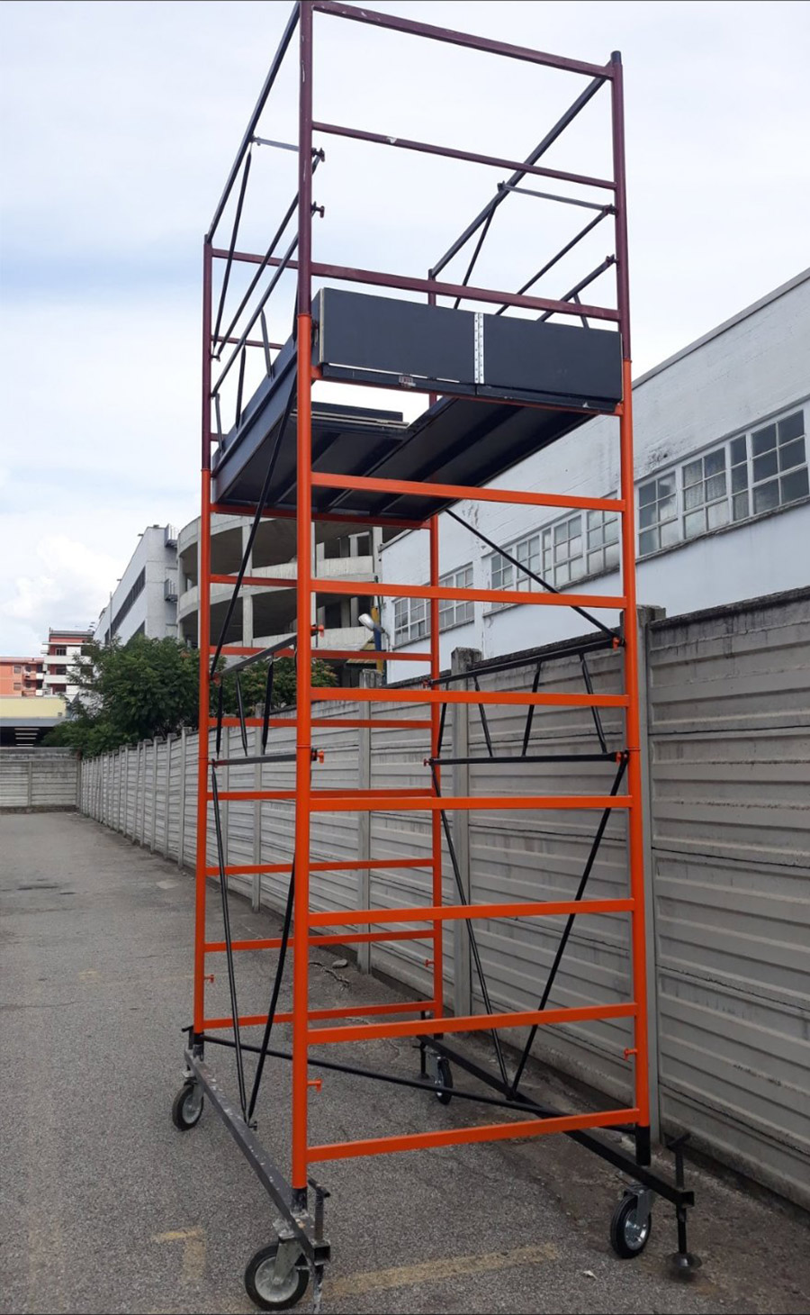 TRABATTELLO CON PIANO DI LAVORO 1.2X2.0 M